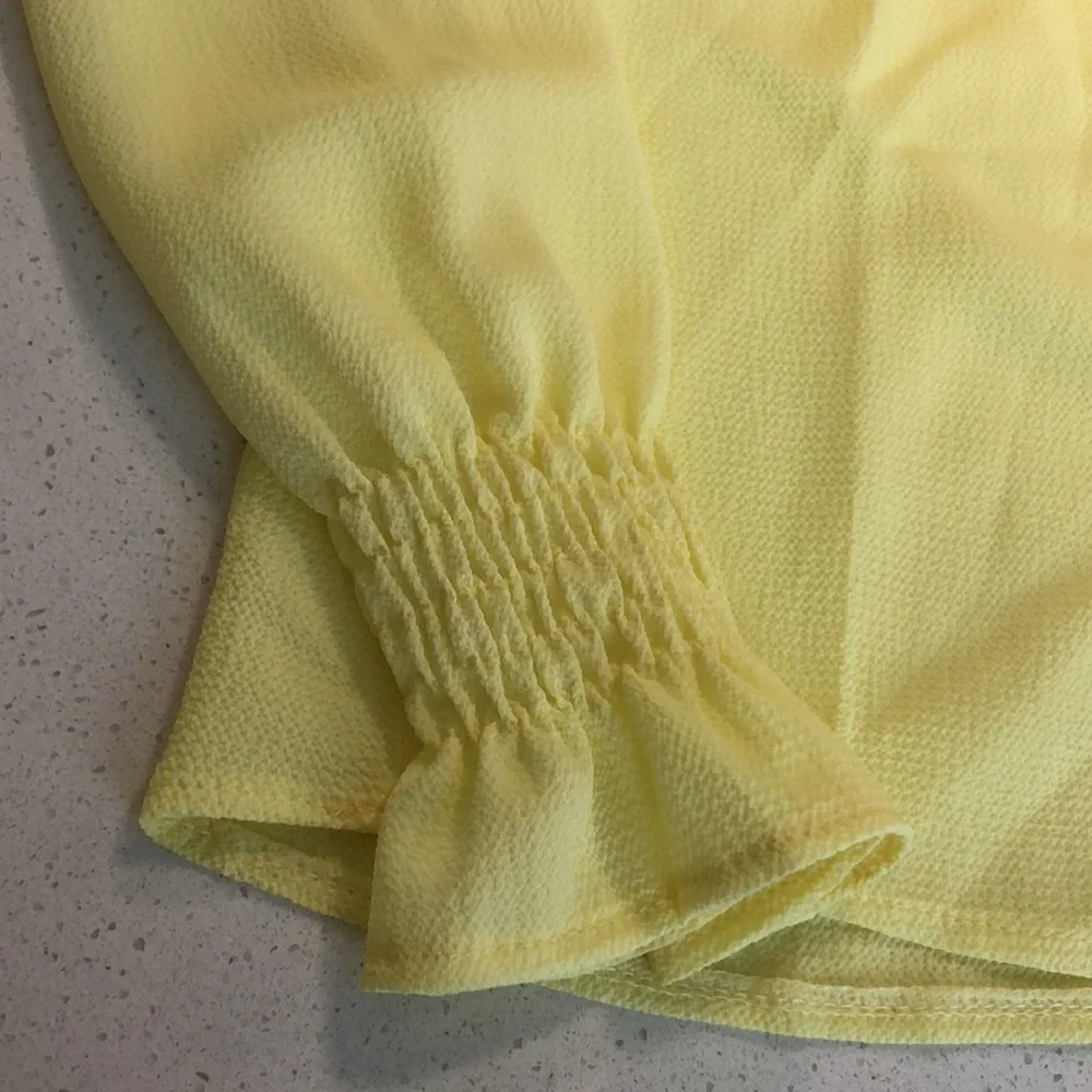 Pastel yellow blouse - Picture 2 of 4